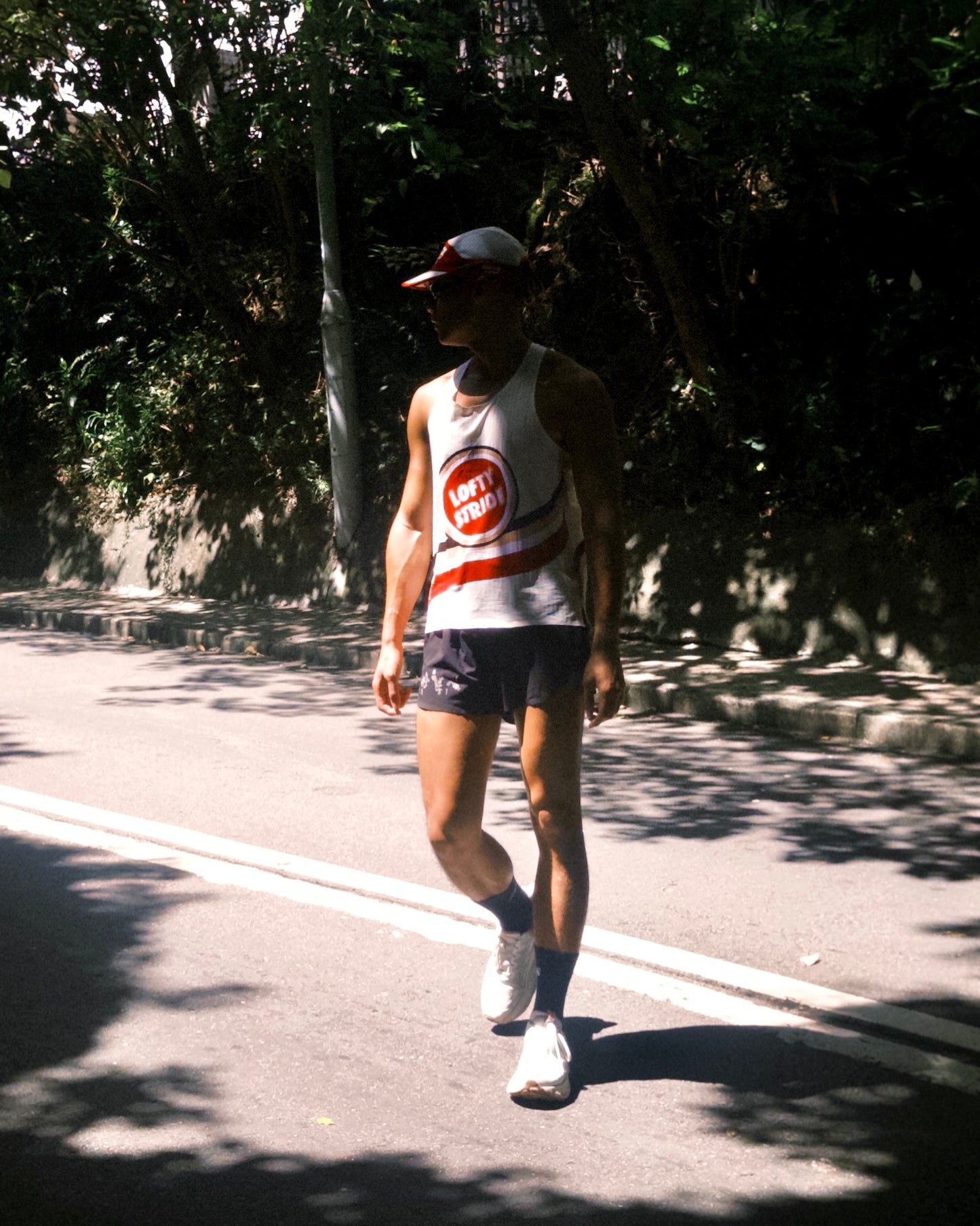 LIVERY SINGLET / LOFTY STRIDE