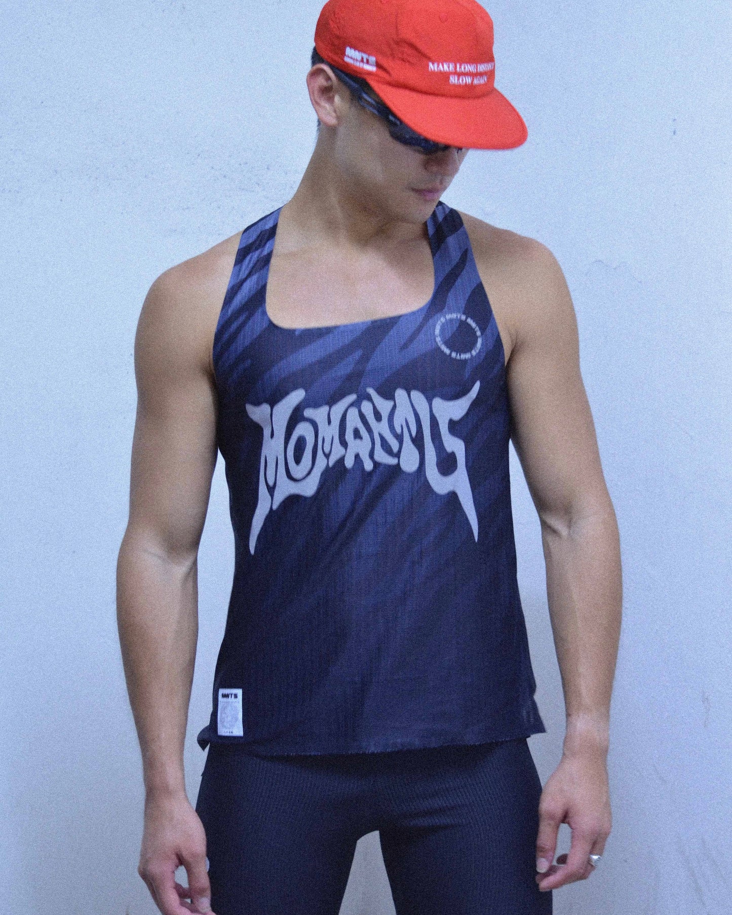 SEAMLESS RUNNING SINGLET/ BLK&TIGER STRIPES