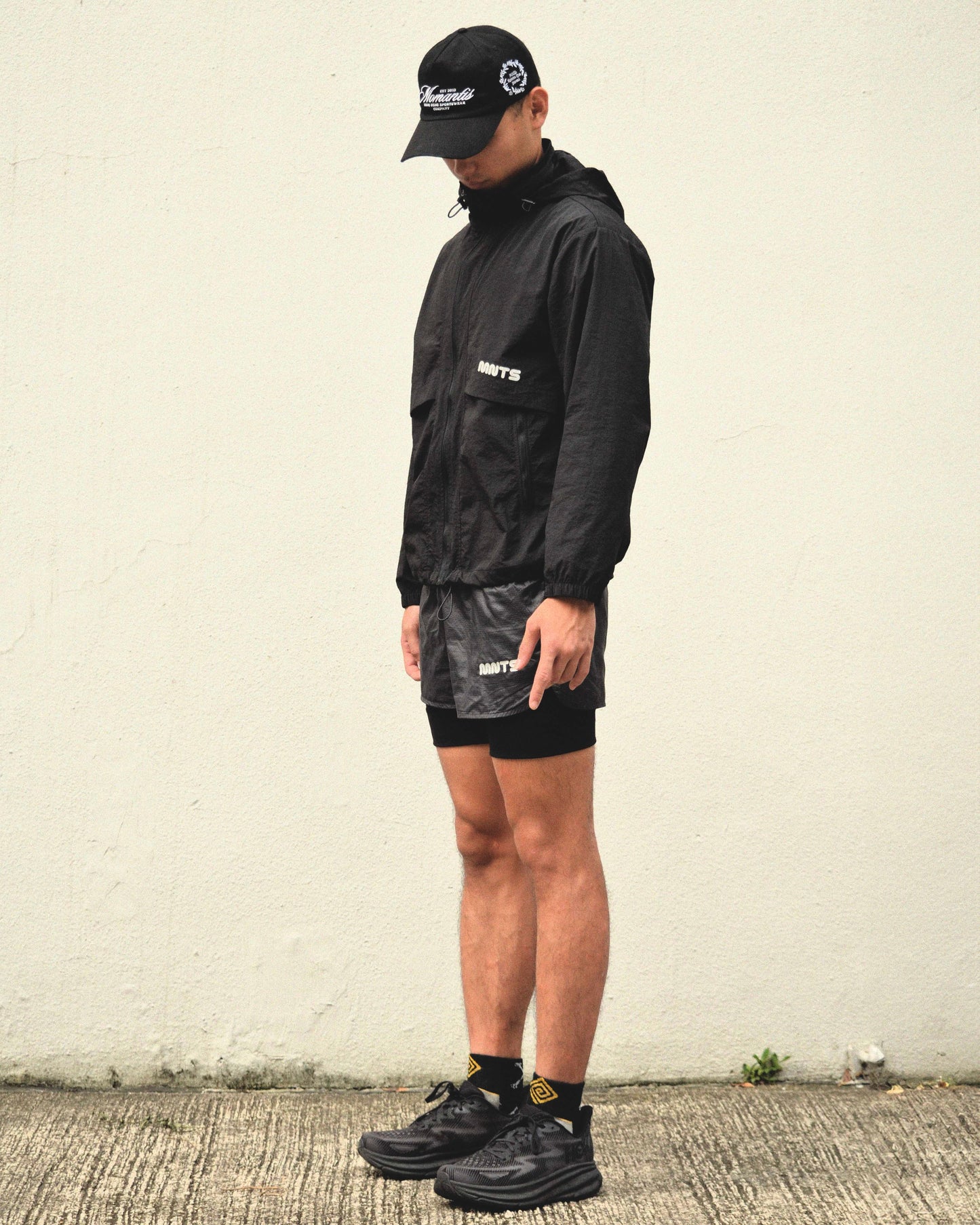 MNTS RUNNING CLUB WINDBREAKER/ BLACK